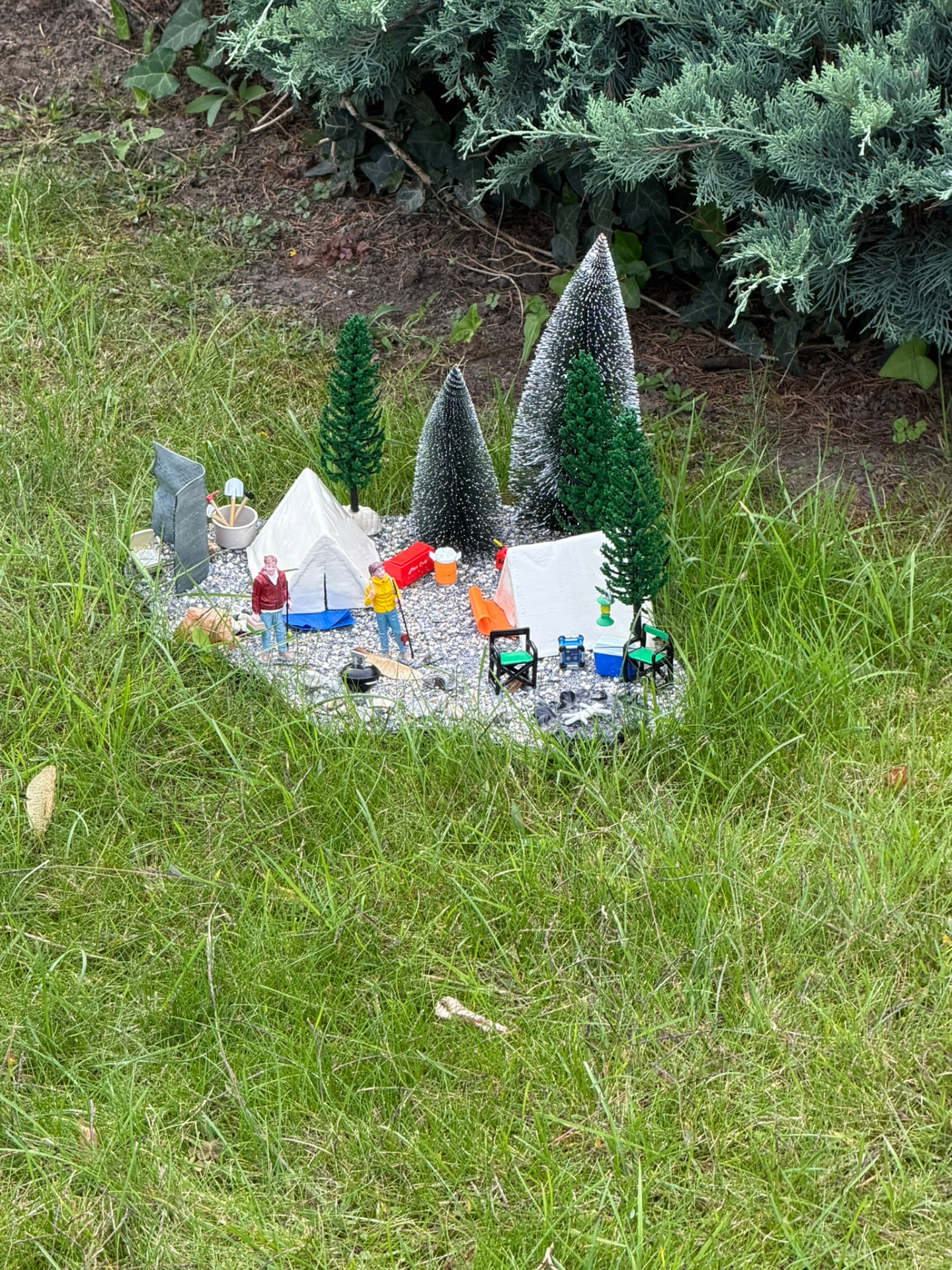 Le château de Savonlinna miniature et la fiche d’identité de la Finlande à Mini-Europe