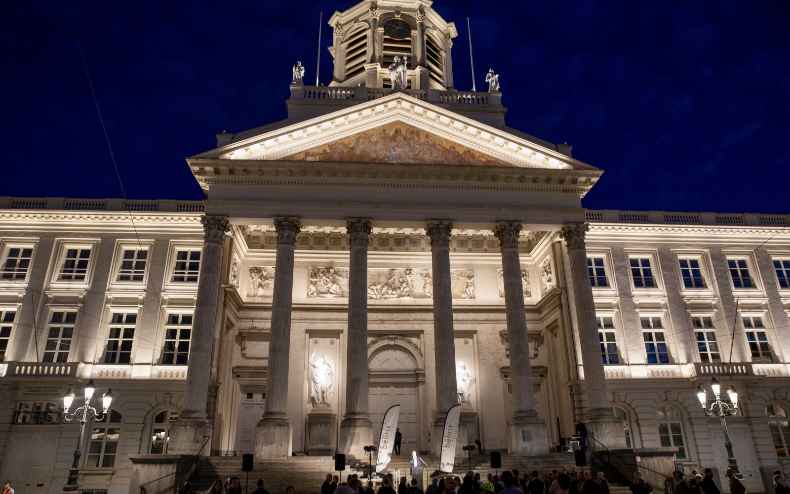 Place Royale: Beliris brings beauty back to Brussels Illuminated façade of Saint-Jacques-sur-Coudenberg and Place Royale buildings at the inauguration
