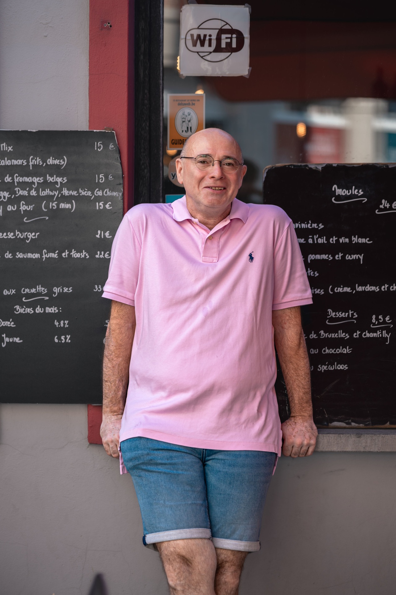 Portrait de Thierry, patron du restaurant Big Mama, adresse festive de Bruxelles