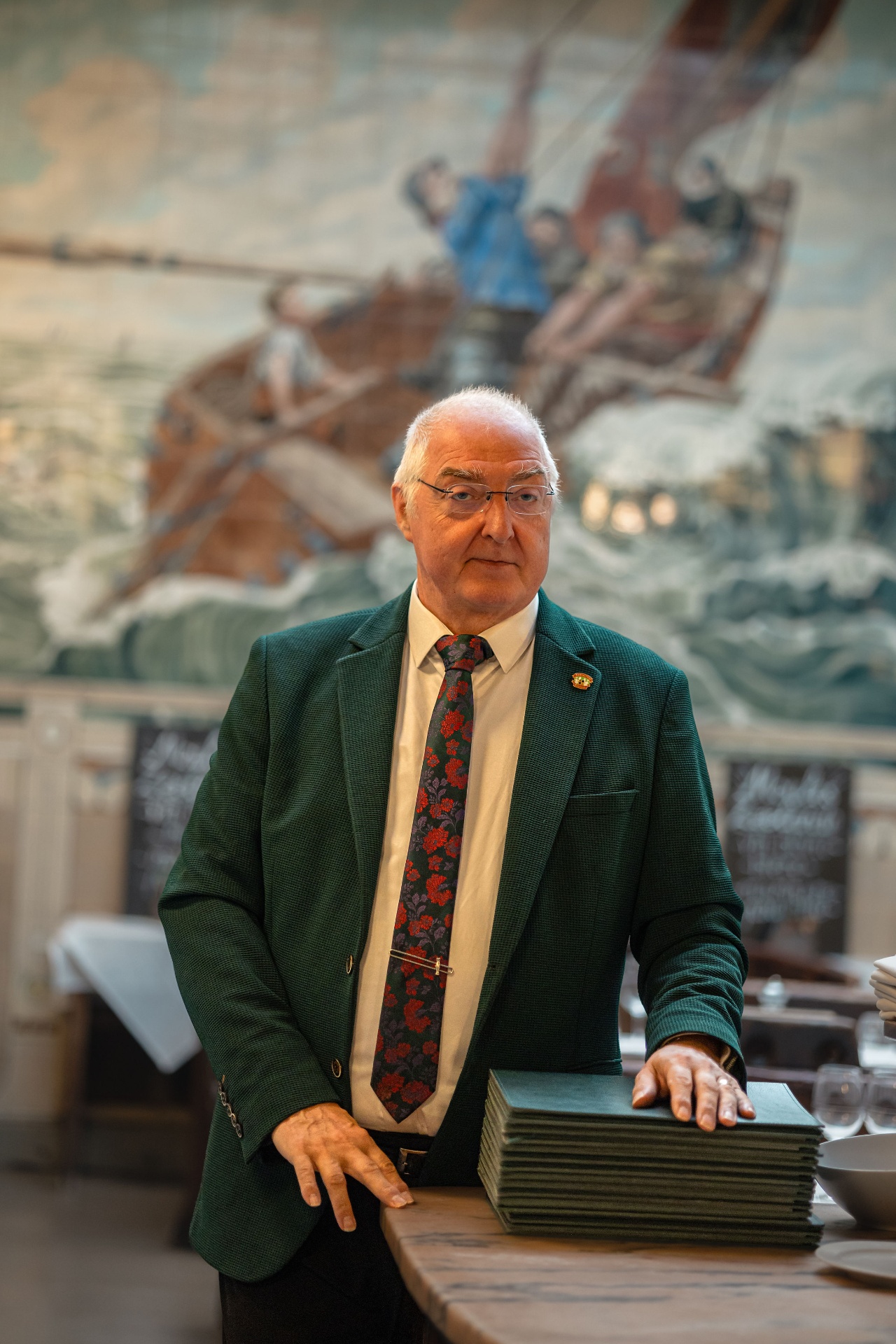 Portrait d’Adelin de la Maison Vincent, restaurant bruxellois centenaire (120 ans) au cœur de l’îlot Sacré