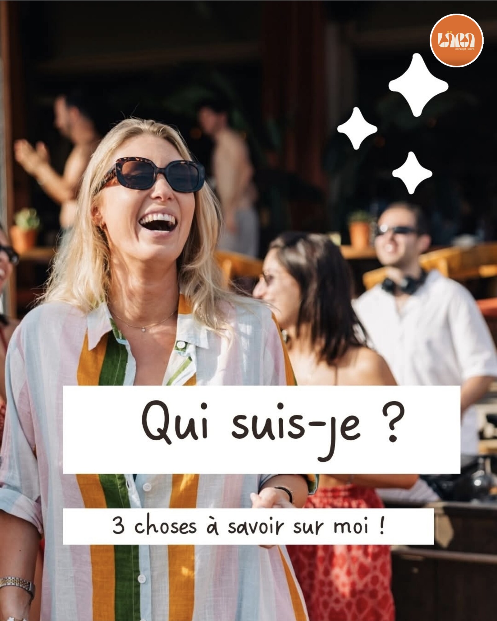 Lara, fondatrice de Lära Concept Store à Flagey, avec son logo en médaillon